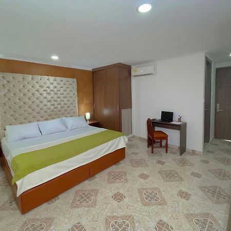 Hotel Prado 72 Inn バランキージャ エクステリア 写真