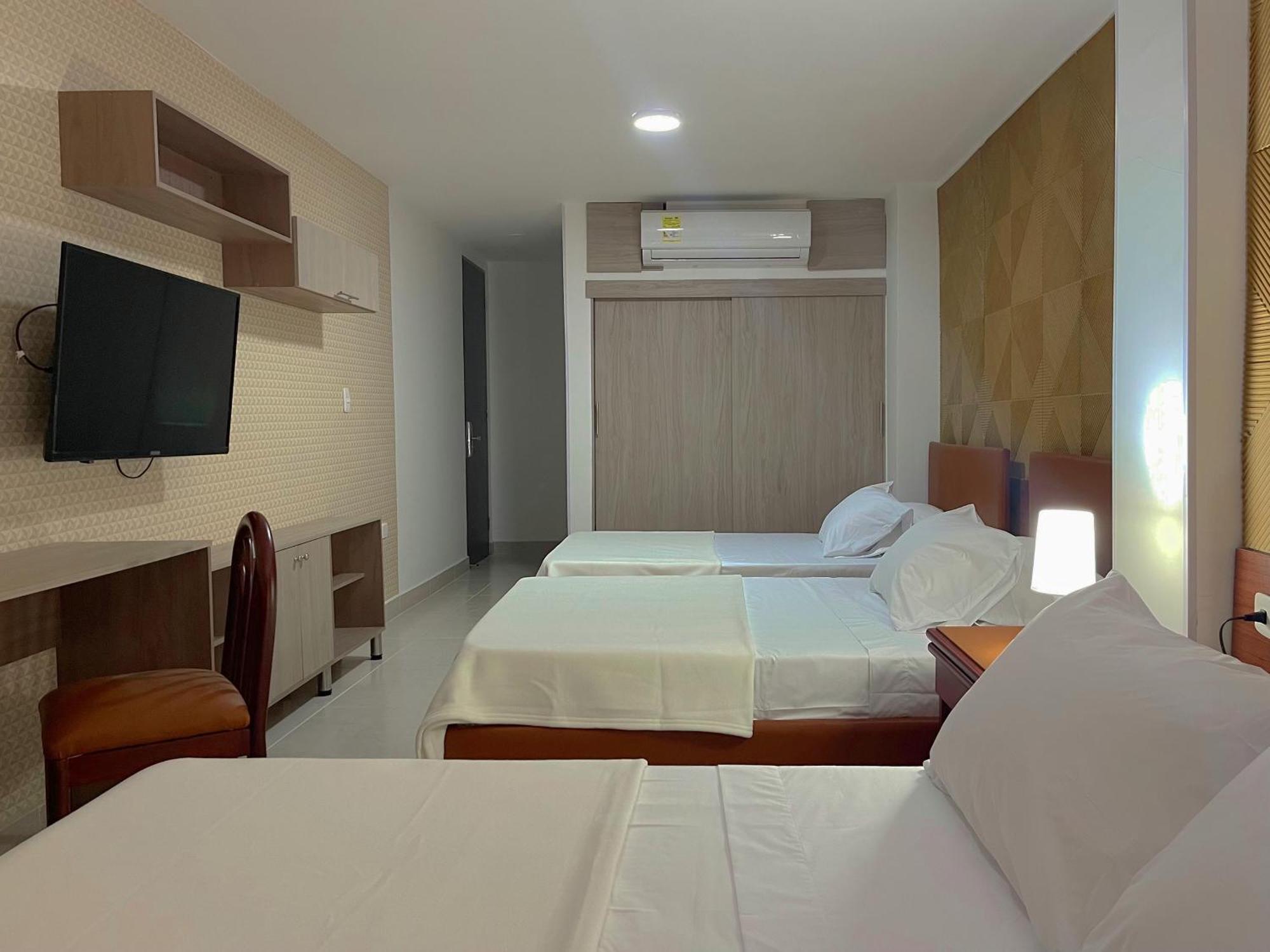 Hotel Prado 72 Inn バランキージャ エクステリア 写真