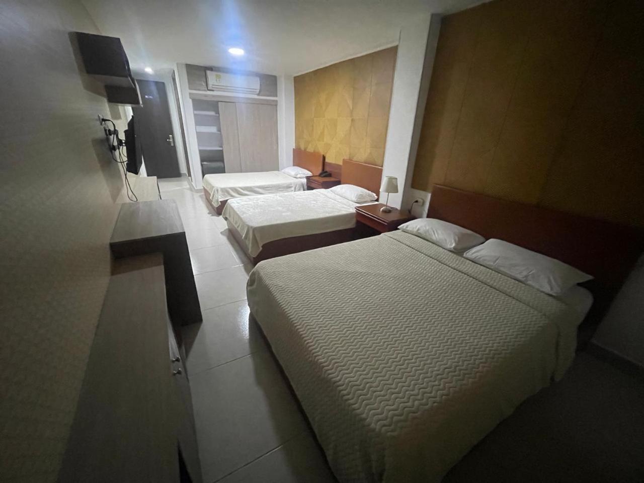 Hotel Prado 72 Inn バランキージャ エクステリア 写真